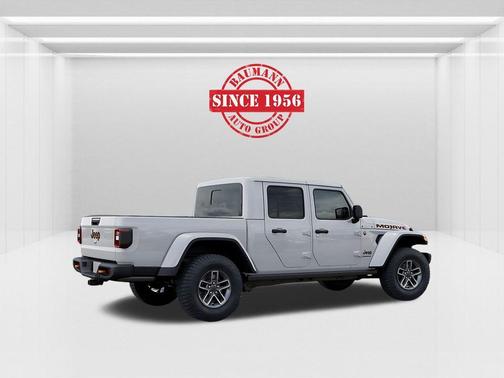 Bright White Clearcoat 2026 Jeep Gladiator Mojave