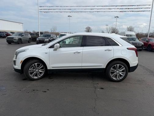 2025 Cadillac XT5 Premium Luxury