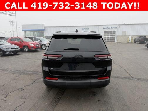 2023 Jeep Grand Cherokee L Laredo