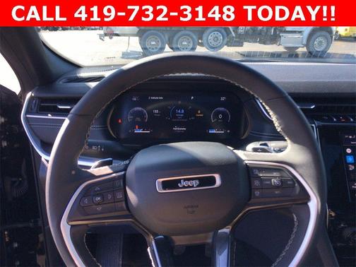 2023 Jeep Grand Cherokee L Laredo