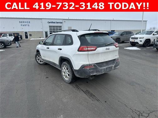 2015 Jeep Cherokee Sport