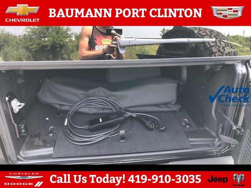 Black Clearcoat 2023 Jeep Wrangler 4xe Rubicon