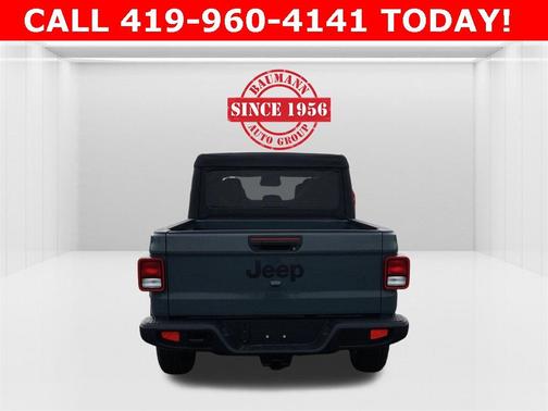 2026 Jeep Gladiator Sport