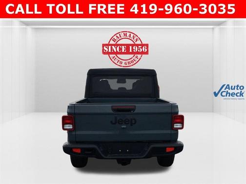 2026 Jeep Gladiator Sport