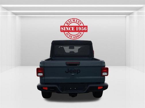 2026 Jeep Gladiator Sport