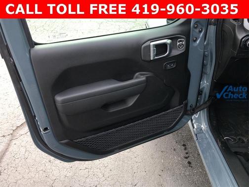 2026 Jeep Gladiator Sport