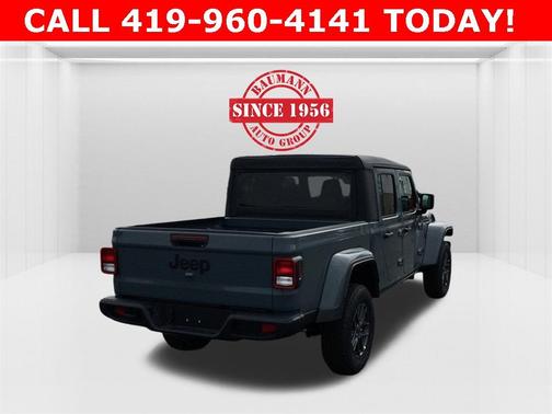 2026 Jeep Gladiator Sport