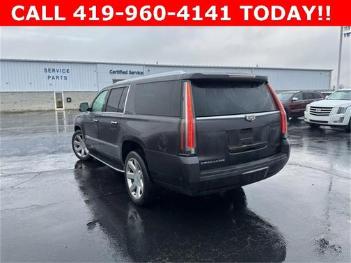 2018 Cadillac Escalade ESV Luxury