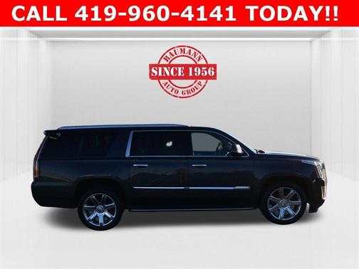 2018 Cadillac Escalade ESV Luxury