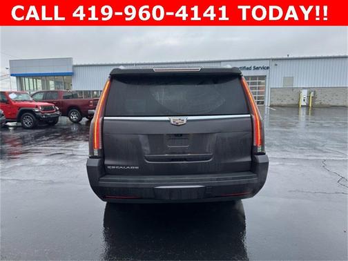 2018 Cadillac Escalade ESV Luxury