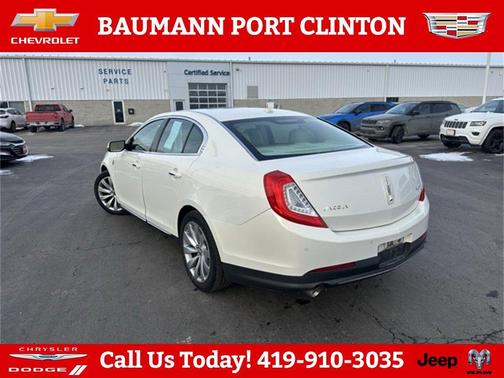 2013 Lincoln MKS Base