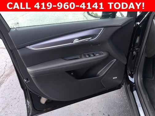 2025 Cadillac XT6 Luxury FWD