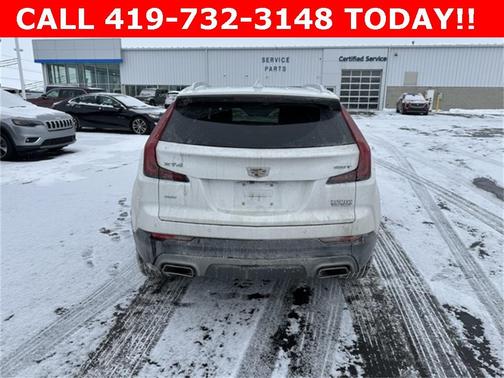 2023 Cadillac XT4 Premium Luxury