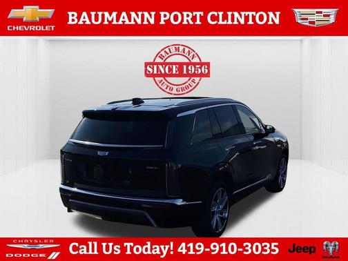 Stellar Black Metallic 2026 Cadillac VISTIQ Luxury