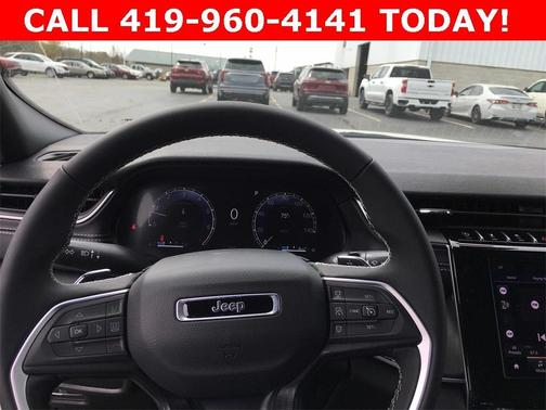 2025 Jeep Grand Cherokee L Laredo
