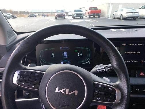 2023 Kia Sportage Hybrid LX