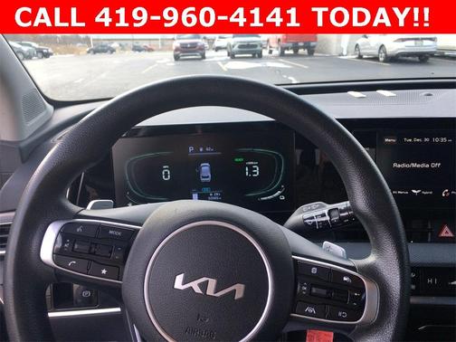 2023 Kia Sportage Hybrid LX