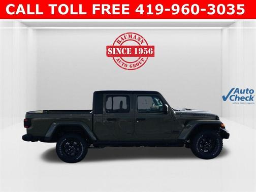 2026 Jeep Gladiator Sport