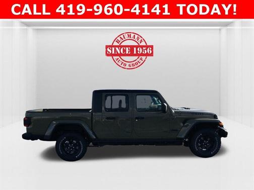 2026 Jeep Gladiator Sport