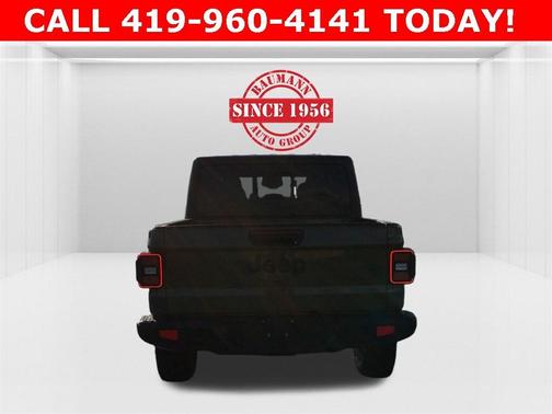 2026 Jeep Gladiator Sport