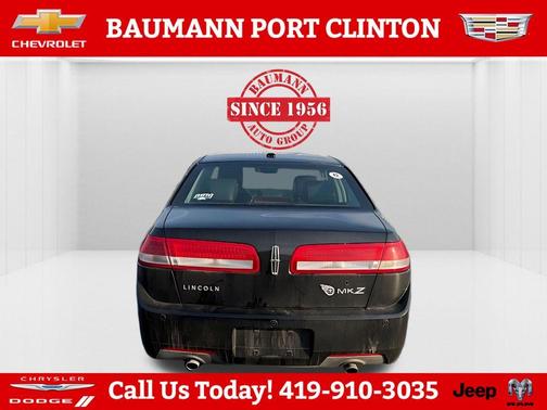 Tuxedo Black Metallic 2011 Lincoln MKZ Base