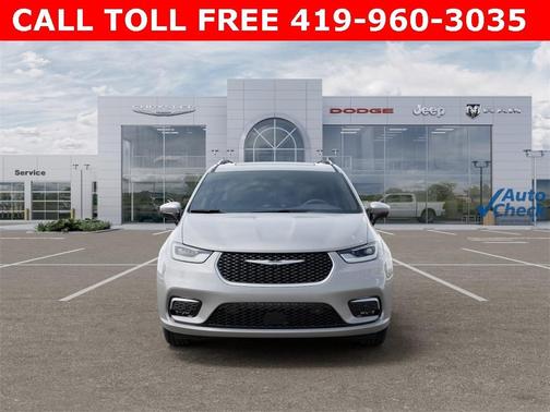 2026 Chrysler Pacifica Pinnacle AWD