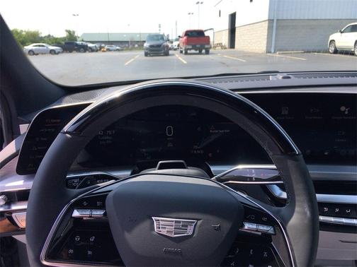 2025 Cadillac LYRIQ Luxury