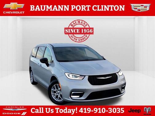 2024 Chrysler Pacifica Touring-L