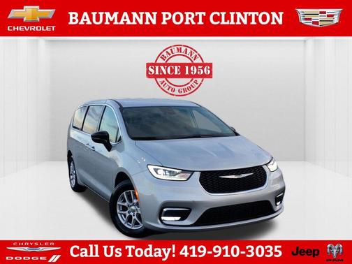 2024 Chrysler Pacifica Touring-L