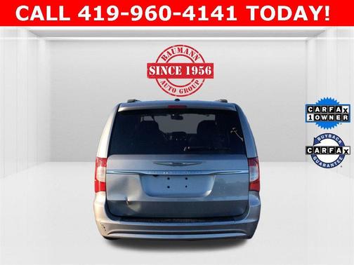2015 Chrysler Town & Country Touring