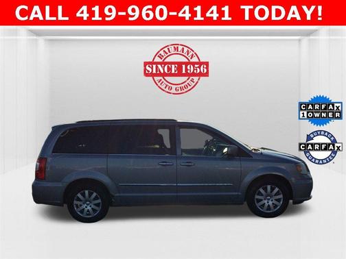 2015 Chrysler Town & Country Touring