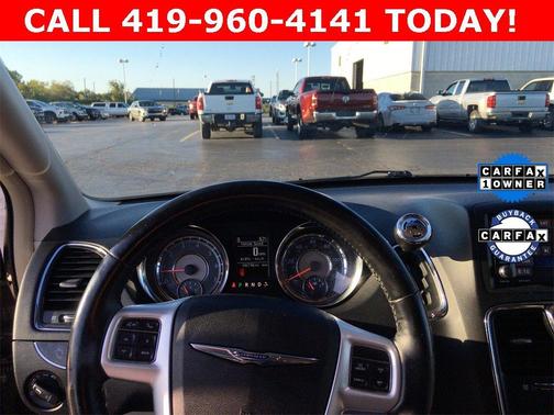 2015 Chrysler Town & Country Touring