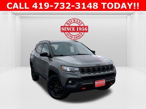 Sting Gray Clearcoat 2023 Jeep Compass Trailhawk