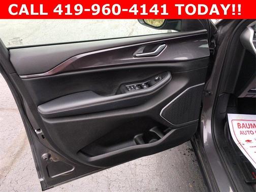 2021 Jeep Grand Cherokee L Laredo