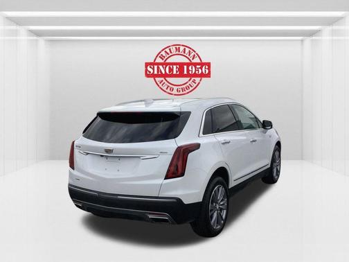 Crystal White Tri-Coat 2025 Cadillac XT5 Premium Luxury