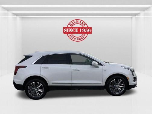 Crystal White Tri-Coat 2025 Cadillac XT5 Premium Luxury