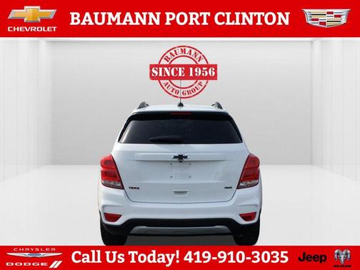 Summit White 2022 Chevrolet Trax LT