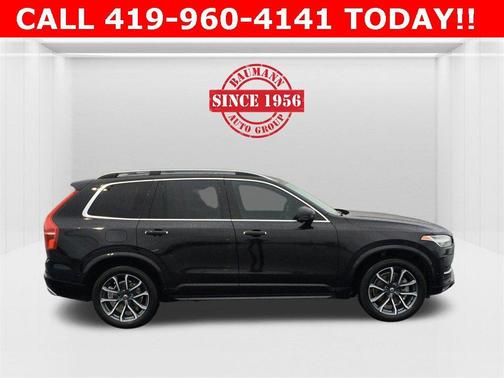 2016 Volvo XC90 T6 Momentum