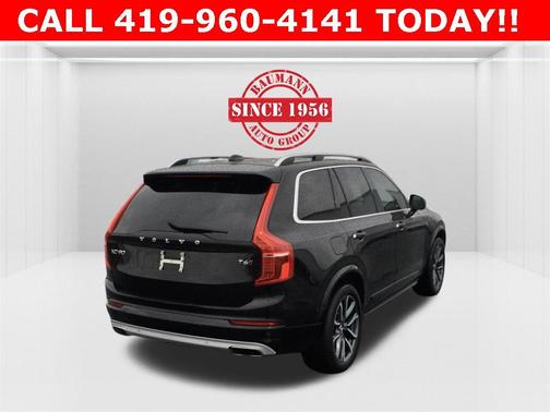 2016 Volvo XC90 T6 Momentum