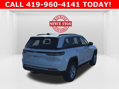 2025 Jeep Grand Cherokee Laredo