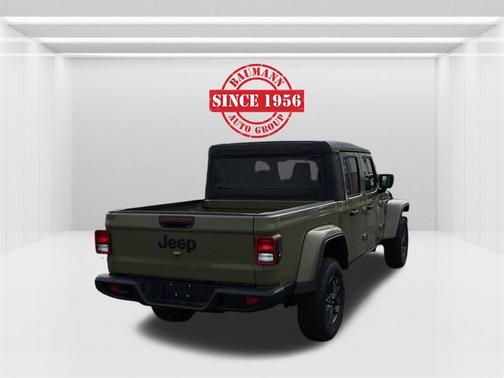 2026 Jeep Gladiator Sport