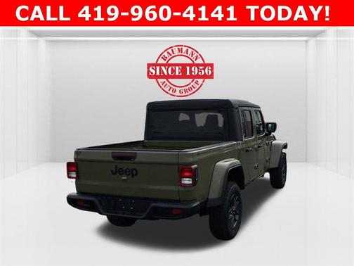 2026 Jeep Gladiator Sport