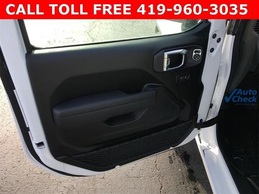 2026 Jeep Gladiator Sport