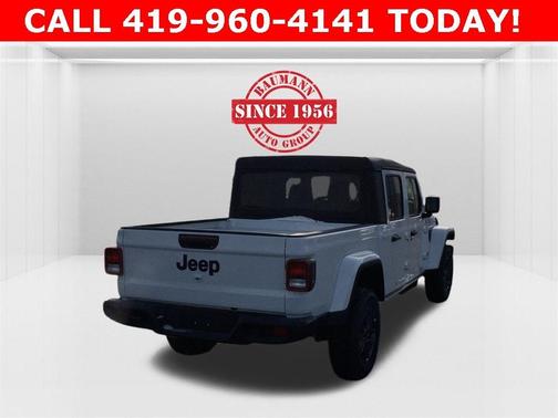 2026 Jeep Gladiator Sport