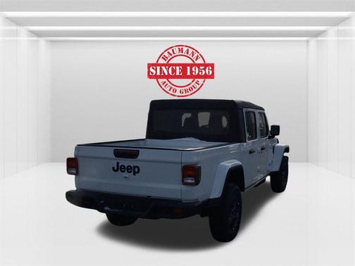 2026 Jeep Gladiator Sport