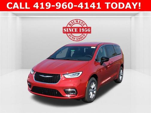 2026 Chrysler Pacifica Select AWD