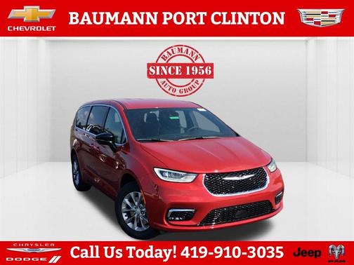 2026 Chrysler Pacifica Select AWD