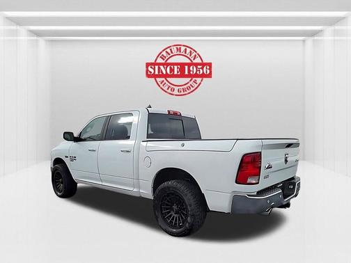 Bright White Clearcoat 2019 RAM 1500 Classic Big Horn