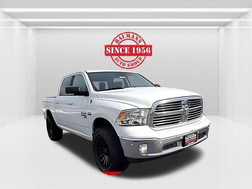 Bright White Clearcoat 2019 RAM 1500 Classic Big Horn