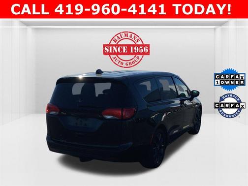 2020 Chrysler Pacifica Touring